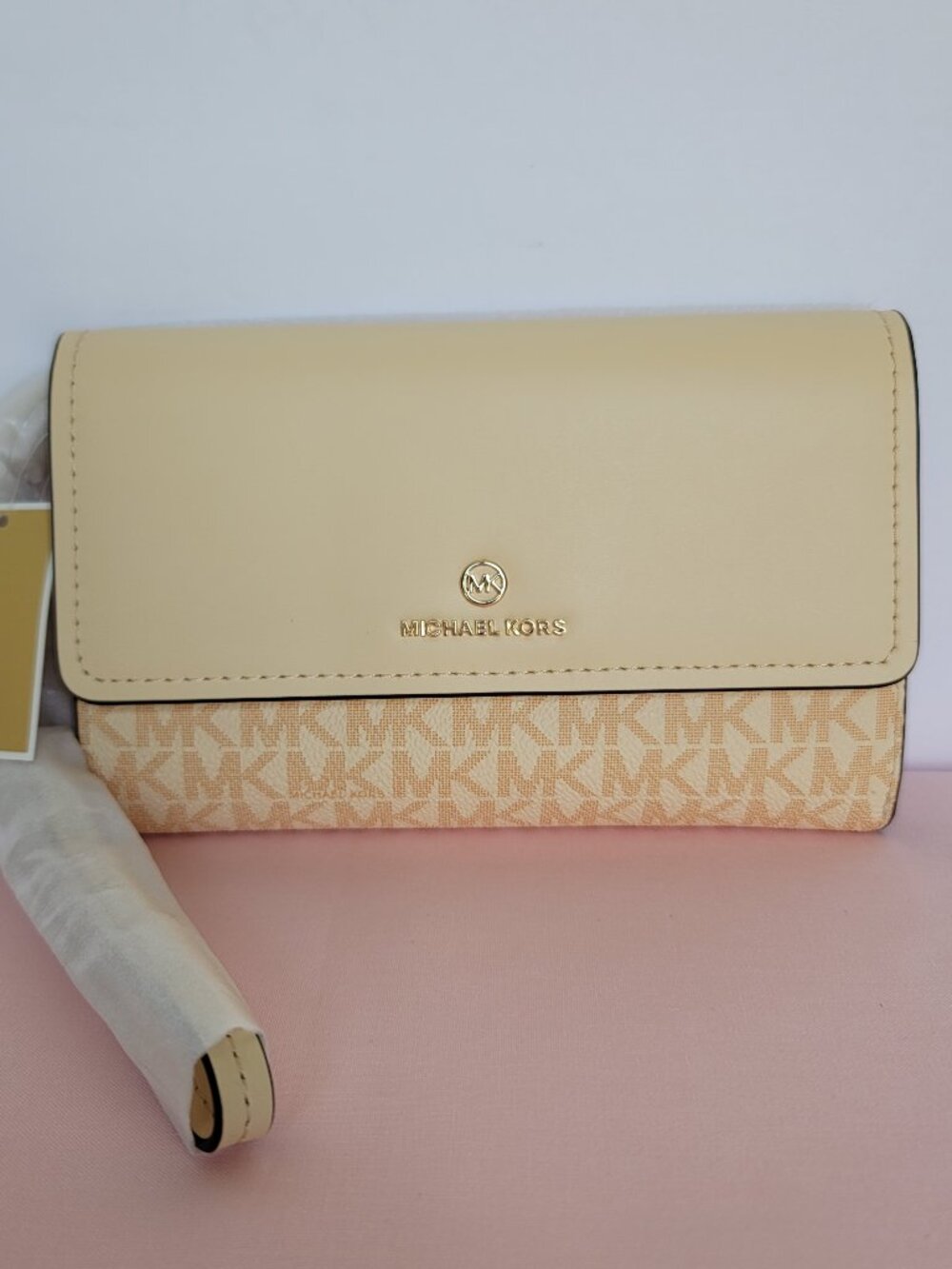MICHAEL KORS Jet Set Charm Signature Colorblock LG Flap Phone Wristlet/Wallet ⭐